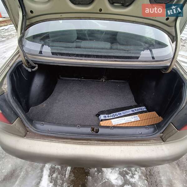 Седан Daewoo Lanos 2004 в Царичанке