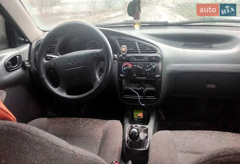 Седан Daewoo Lanos 2008 в Новониколаевке