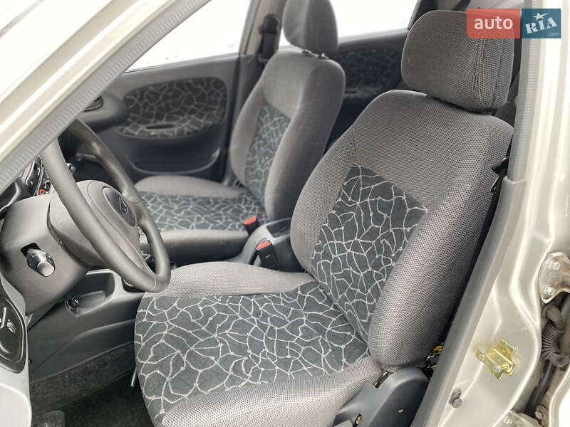 Седан Daewoo Lanos 2003 в Києві фото 24 Седан Daewoo Lanos 2003 в Києві