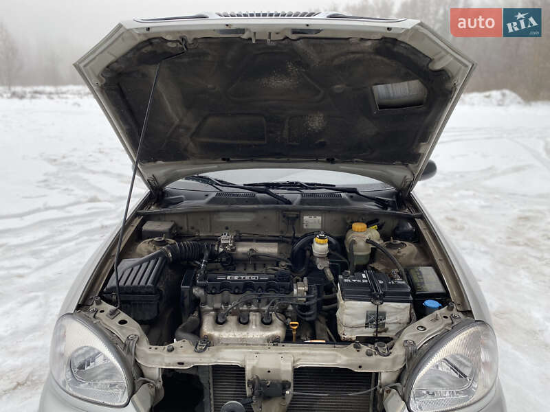 Седан Daewoo Lanos 2003 в Києві фото 31 Седан Daewoo Lanos 2003 в Києві