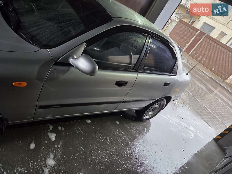 Седан Daewoo Lanos 1998 в Одессе