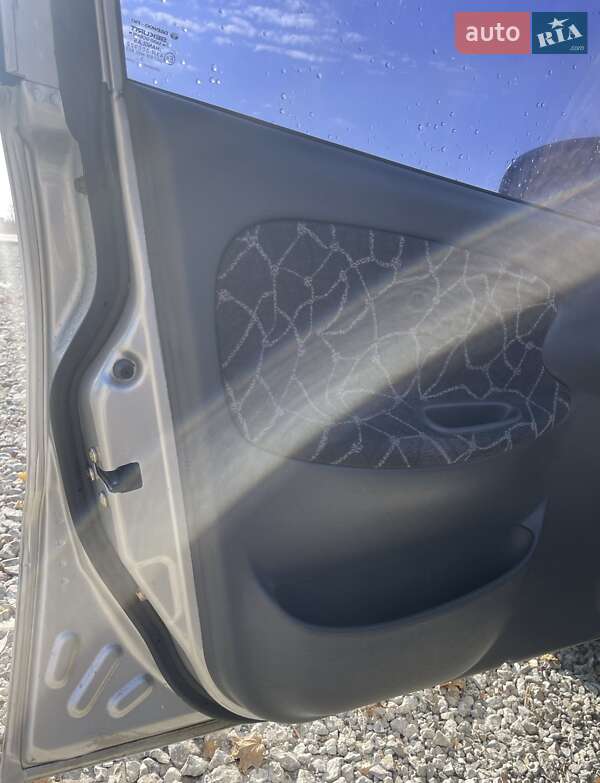 Седан Daewoo Lanos 2003 в Лебедине