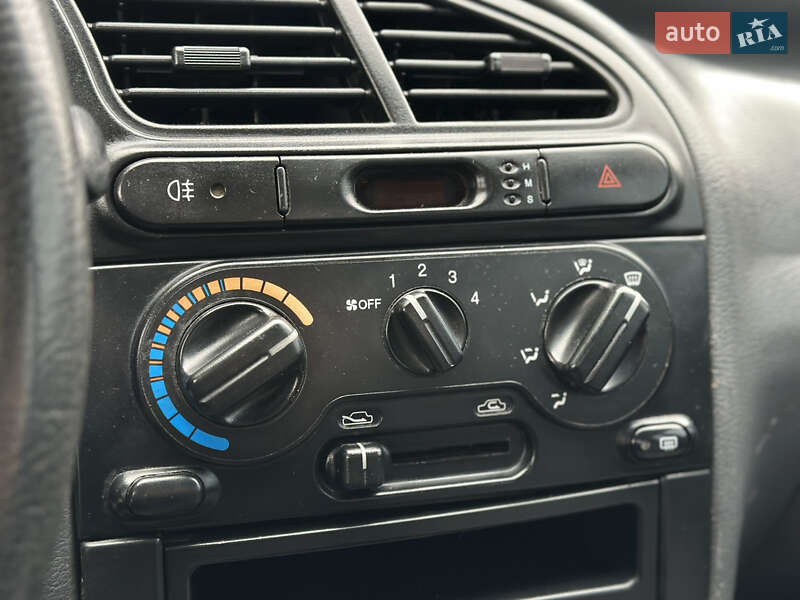 Седан Daewoo Lanos 2004 в Трускавце