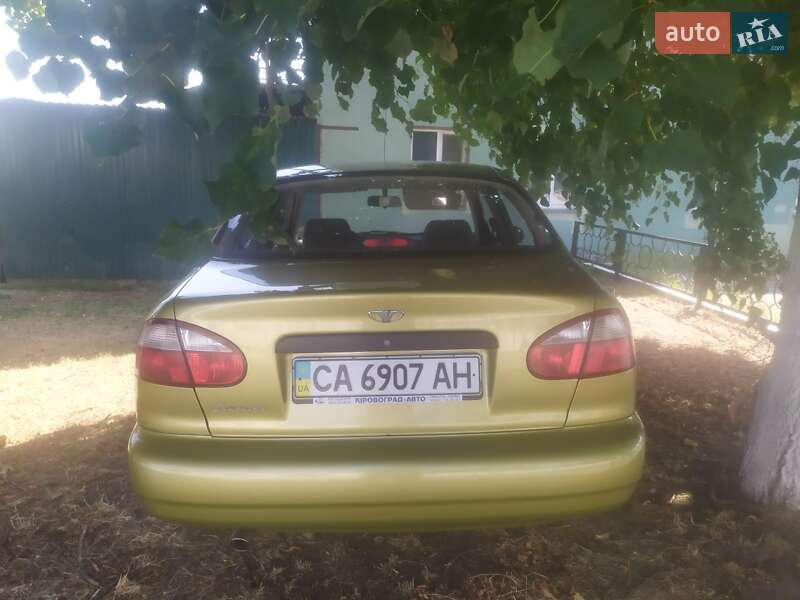 Седан Daewoo Lanos 2006 в Каневе