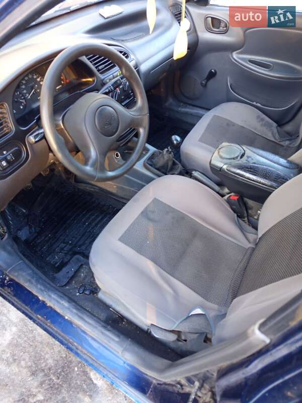 Седан Daewoo Lanos 1998 в Запорожье