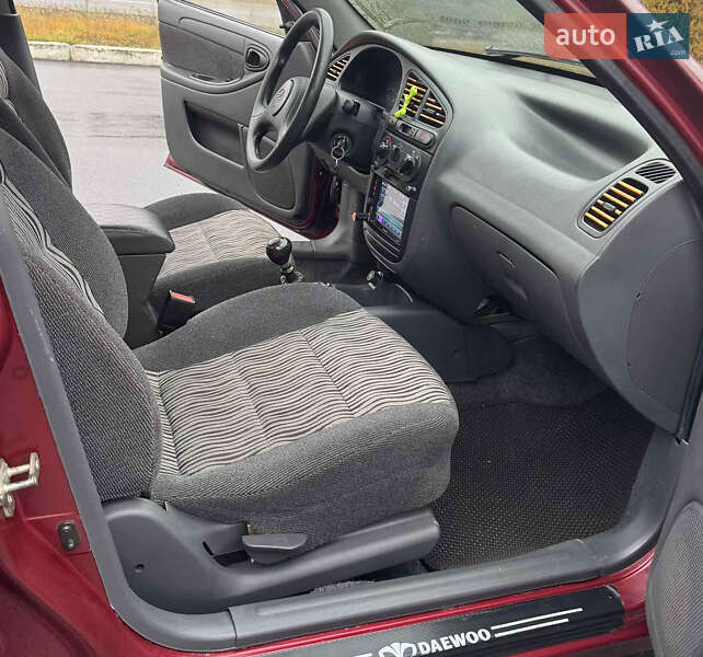 Седан Daewoo Lanos 2013 в Житомире