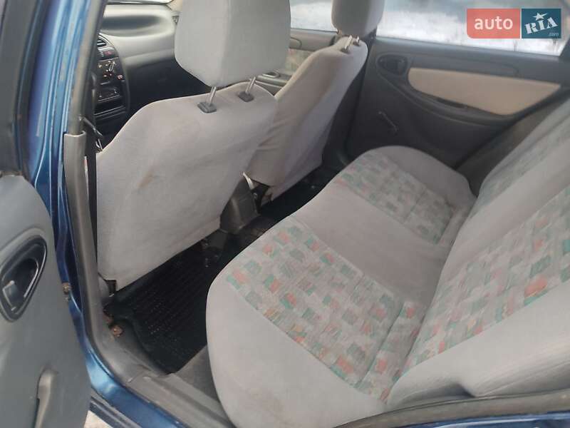 Седан Daewoo Lanos 2005 в Харькове