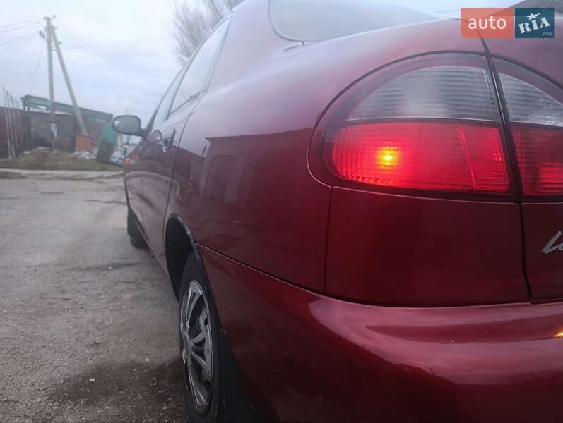 Седан Daewoo Lanos 2007 в Новониколаевке