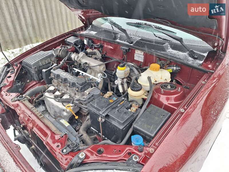 Седан Daewoo Lanos 1998 в Харькове