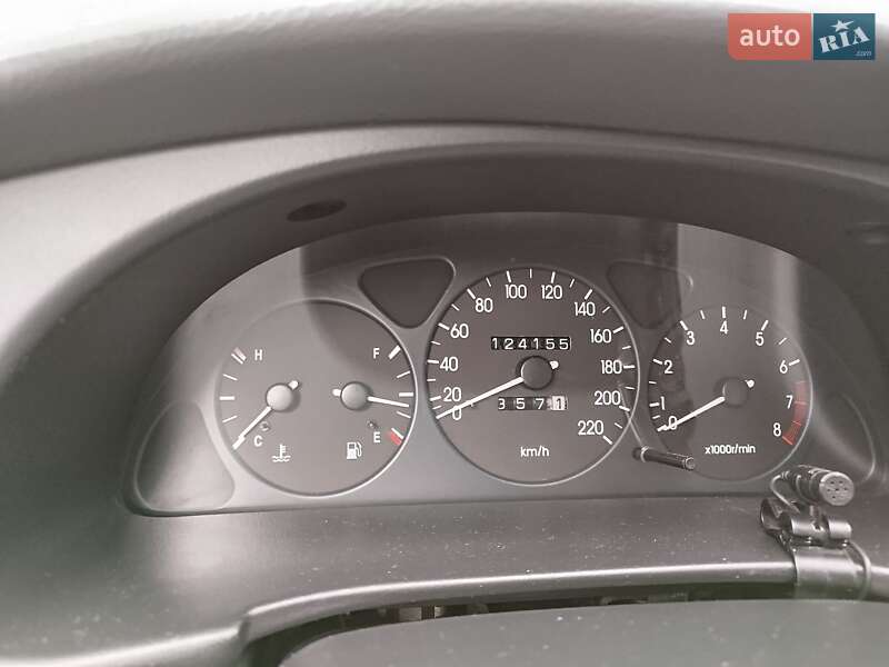 Седан Daewoo Lanos 2003 в Киеве