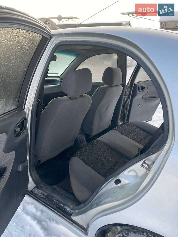 Седан Daewoo Lanos 2008 в Сарнах