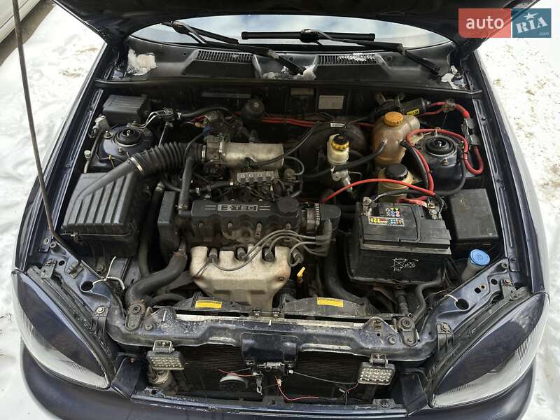 Седан Daewoo Lanos 2004 в Черновцах