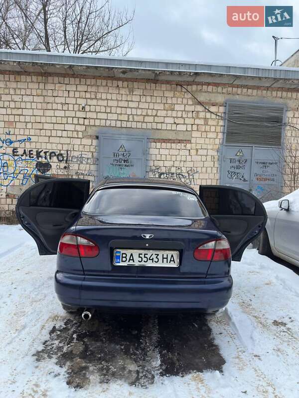 Седан Daewoo Lanos 2004 в Черновцах