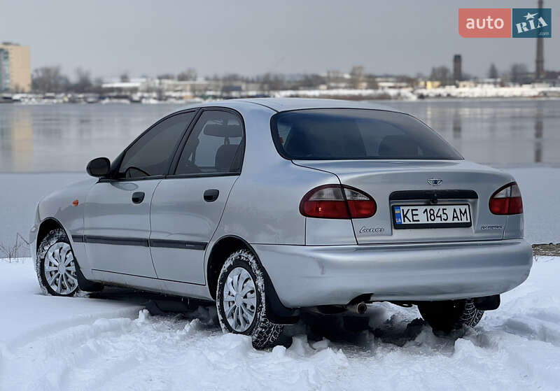 Седан Daewoo Lanos 2004 в Днепре