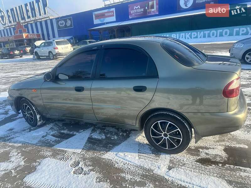 Седан Daewoo Lanos 2006 в Прилуках