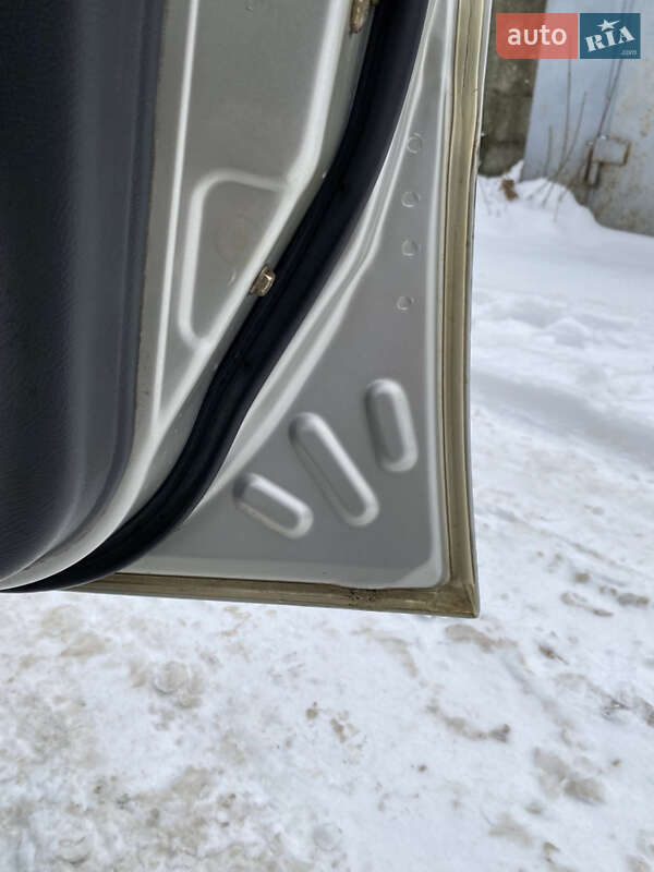 Седан Daewoo Lanos 2003 в Днепре