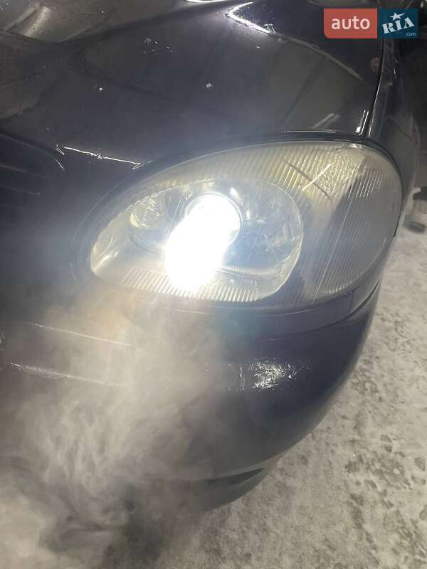 Седан Daewoo Lanos 2006 в Киеве