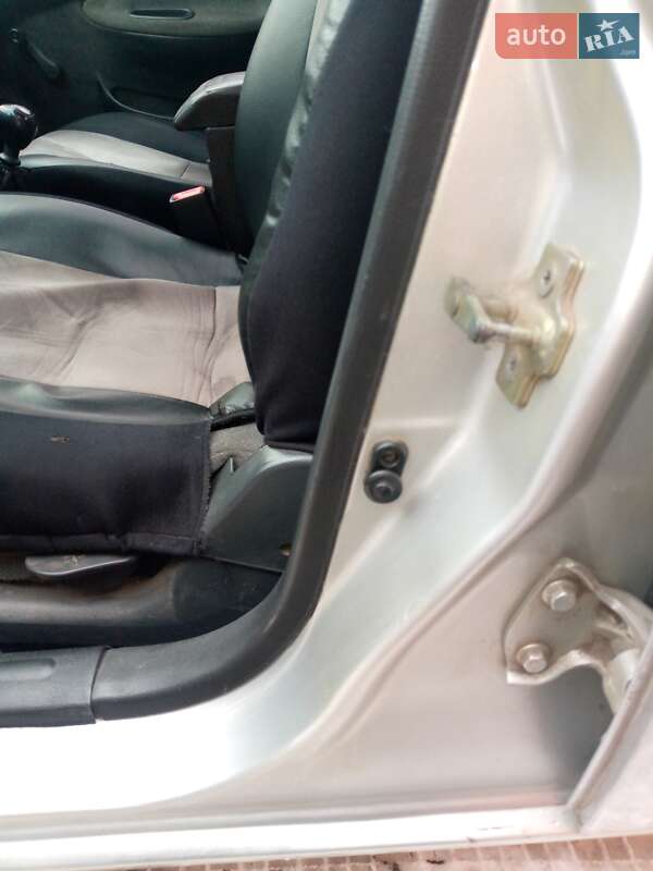 Седан Daewoo Lanos 2008 в Гребенке