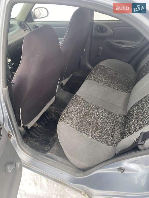 Седан Daewoo Lanos 2011 в Львове