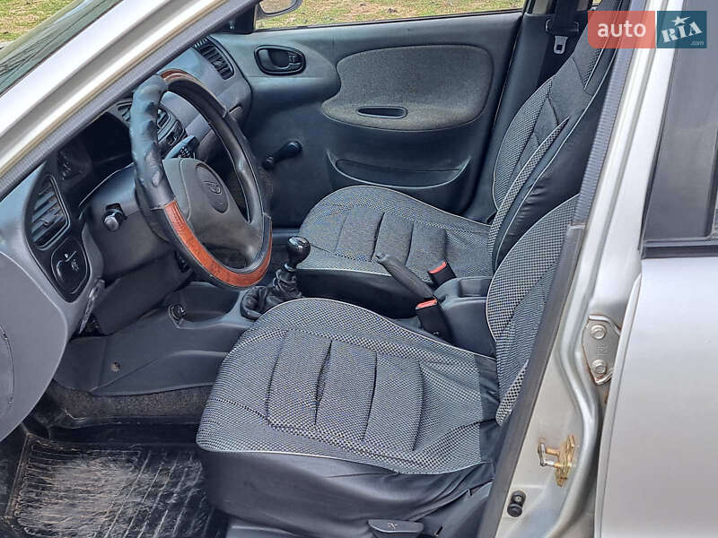 Седан Daewoo Lanos 2006 в Новій Одесі