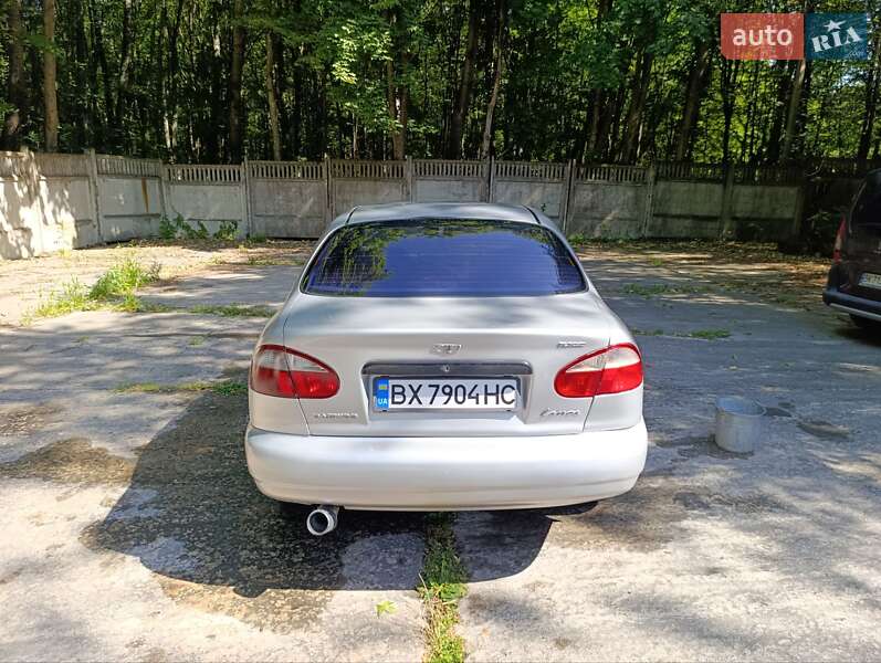 Седан Daewoo Lanos 2003 в Дунаївцях
