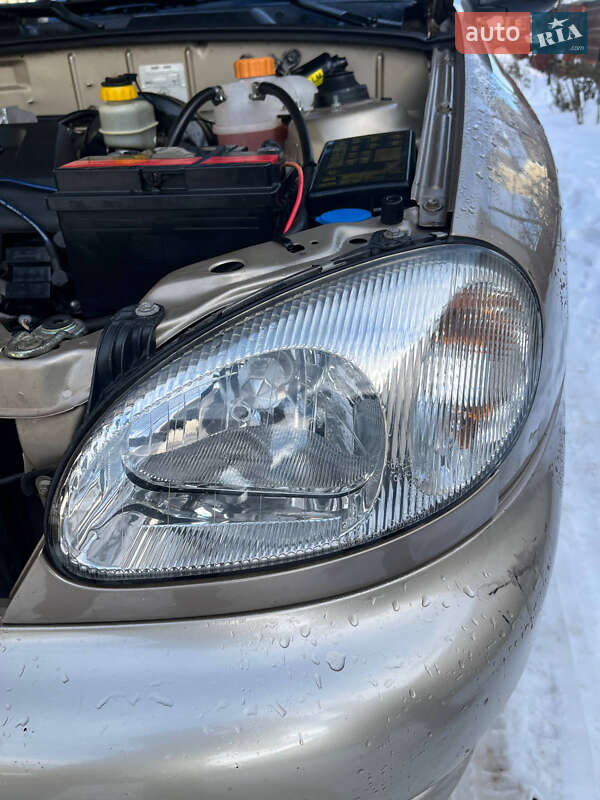 Седан Daewoo Lanos 2008 в Виноградові