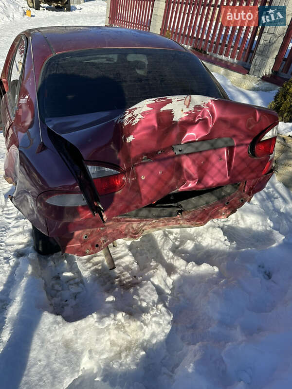 Седан Daewoo Lanos 2001 в Львові