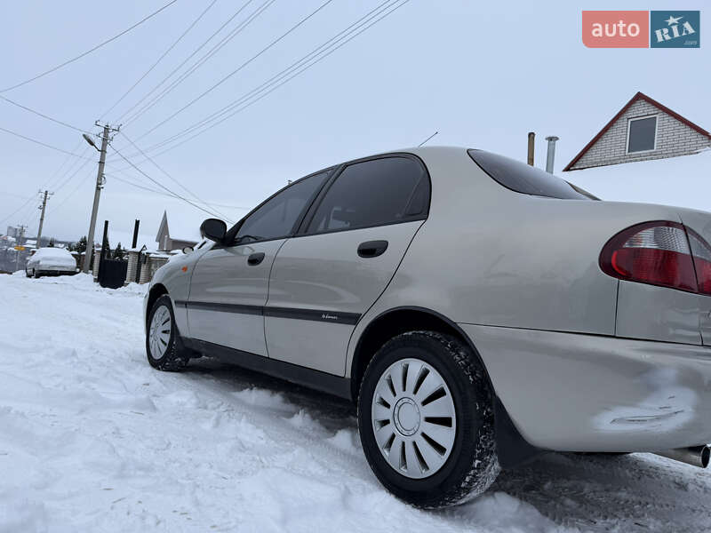 Седан Daewoo Lanos 2009 в Умани