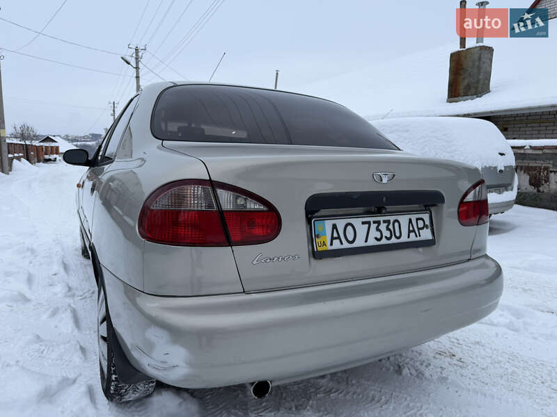Седан Daewoo Lanos 2009 в Умани