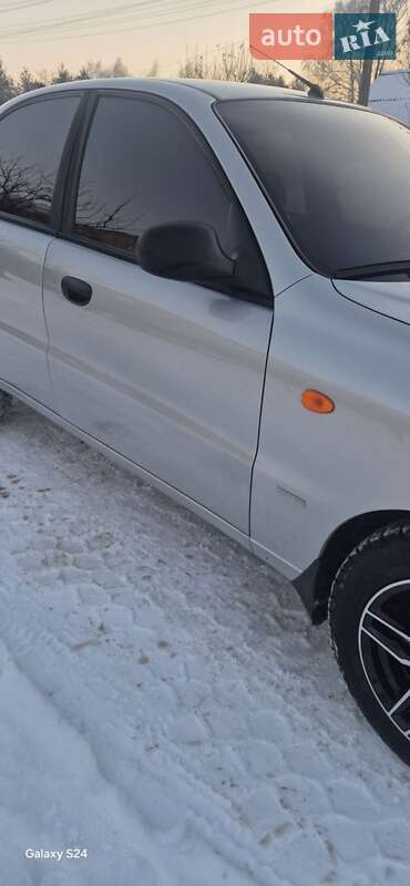 Седан Daewoo Lanos 2008 в Краснограде