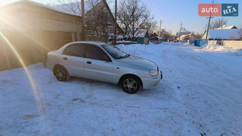 Седан Daewoo Lanos 2009 в Корюківці