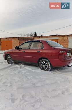 Седан Daewoo Lanos 2002 в Карловке