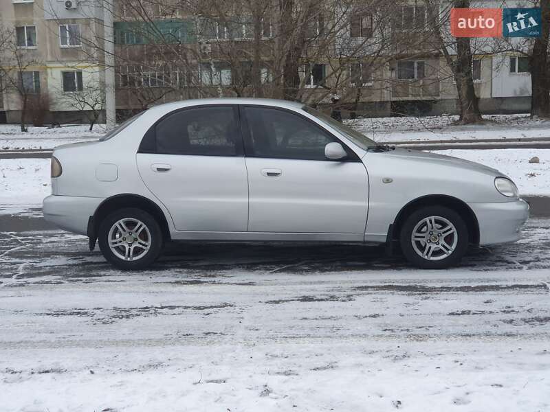 Седан Daewoo Lanos 2005 в Кременчуці