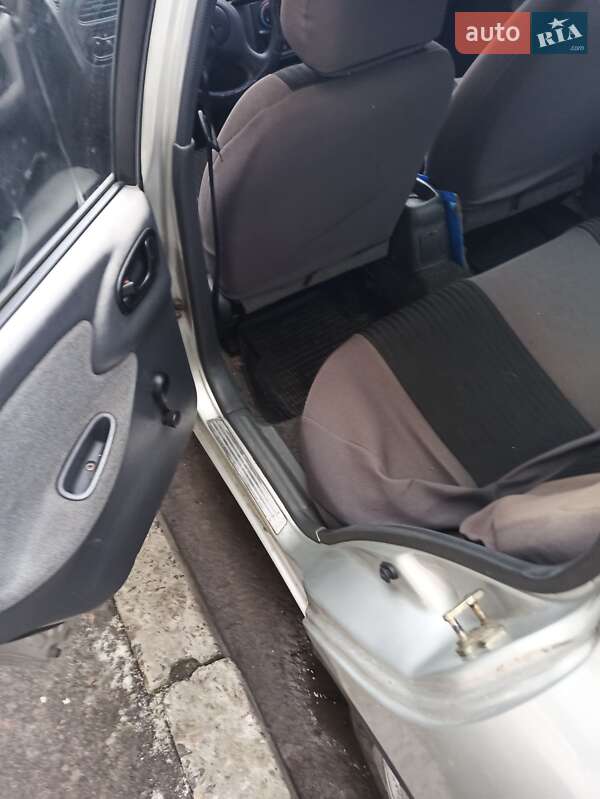 Седан Daewoo Lanos 2006 в Львові