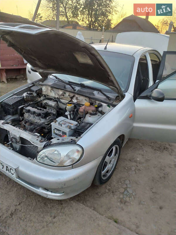 Седан Daewoo Lanos 2003 в Снятині