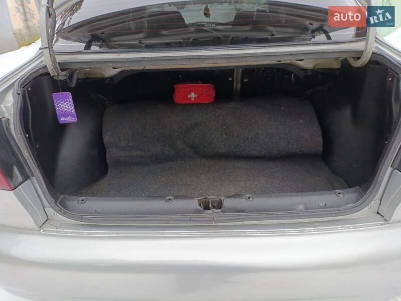 Седан Daewoo Lanos 2004 в Житомирі