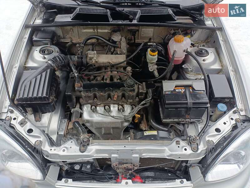 Седан Daewoo Lanos 2004 в Житомирі