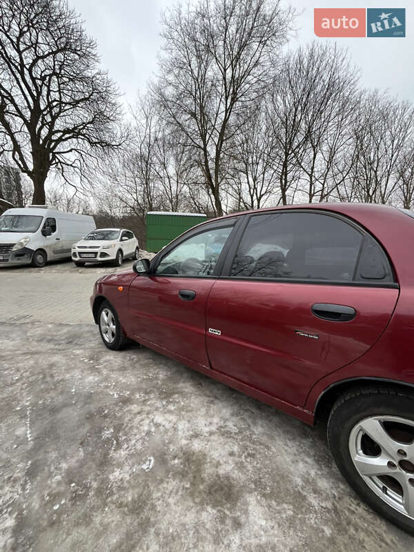 Седан Daewoo Lanos 2006 в Львове