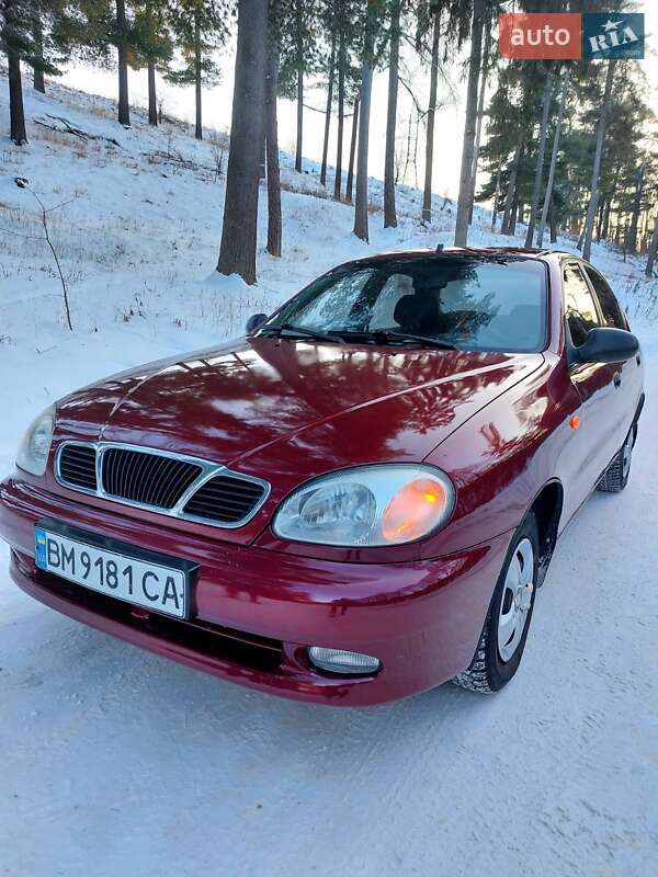 Седан Daewoo Lanos 2009 в Тростянці