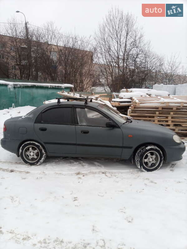 Седан Daewoo Lanos 2004 в Луцьку