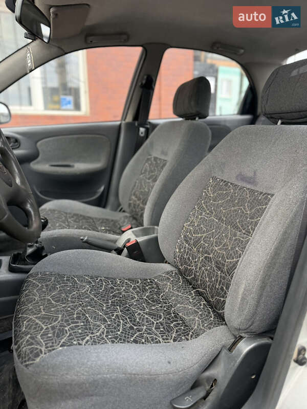 Седан Daewoo Lanos 2006 в Дунаївцях