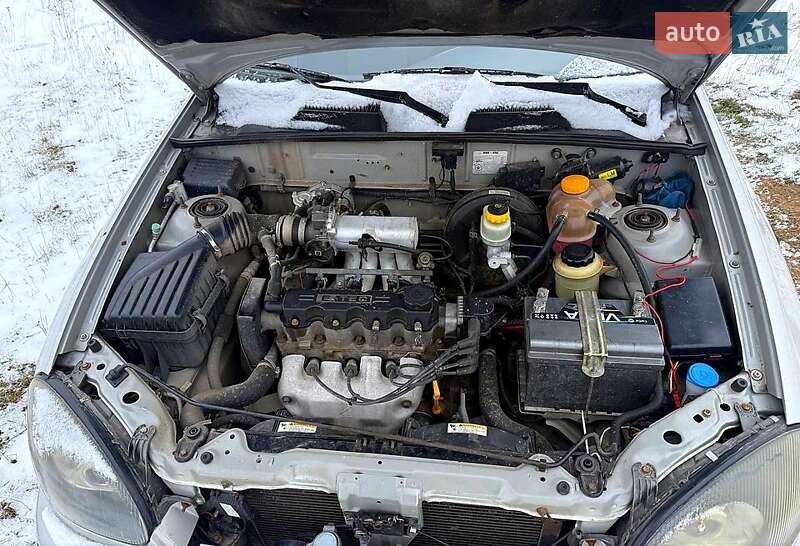 Седан Daewoo Lanos 2003 в Херсоне