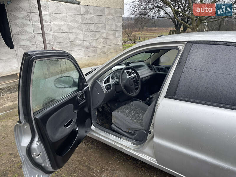 Седан Daewoo Lanos 2004 в Мукачево