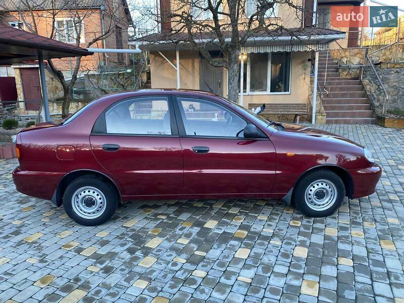 Седан Daewoo Lanos 2011 в Виннице