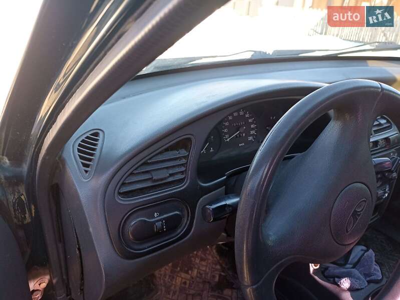 Седан Daewoo Lanos 2004 в Олевске