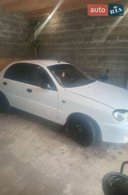 Седан Daewoo Lanos 2004 в Борщеві