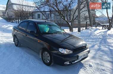 Седан Daewoo Lanos 2006 в Малині