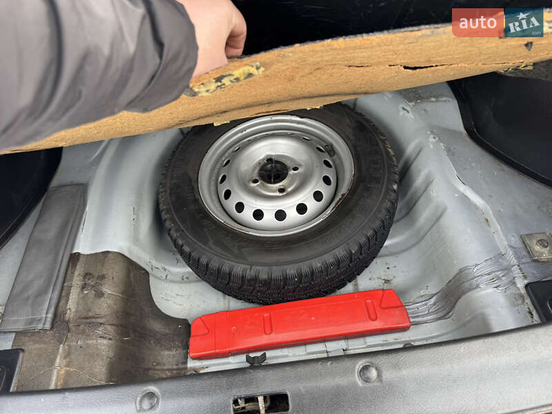 Седан Daewoo Lanos 2009 в Городищеві