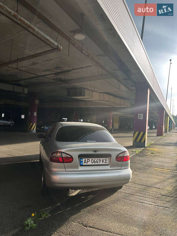 Седан Daewoo Lanos 2003 в Киеве