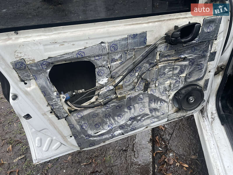 Седан Daewoo Lanos 2003 в Кам'янському